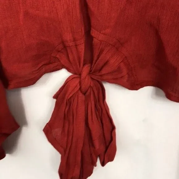 Dotsy's Boutique Crop Bell Sleeve Red  Tie HemTop Excellent Used Condition Small - Picture 4 of 6